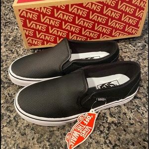 Woman’s Vans Asher sneaker size 7.5